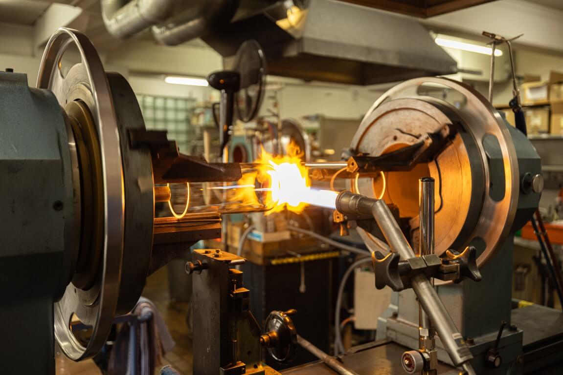 SCHMIZO – Flammenbearbeitung Glasrohr