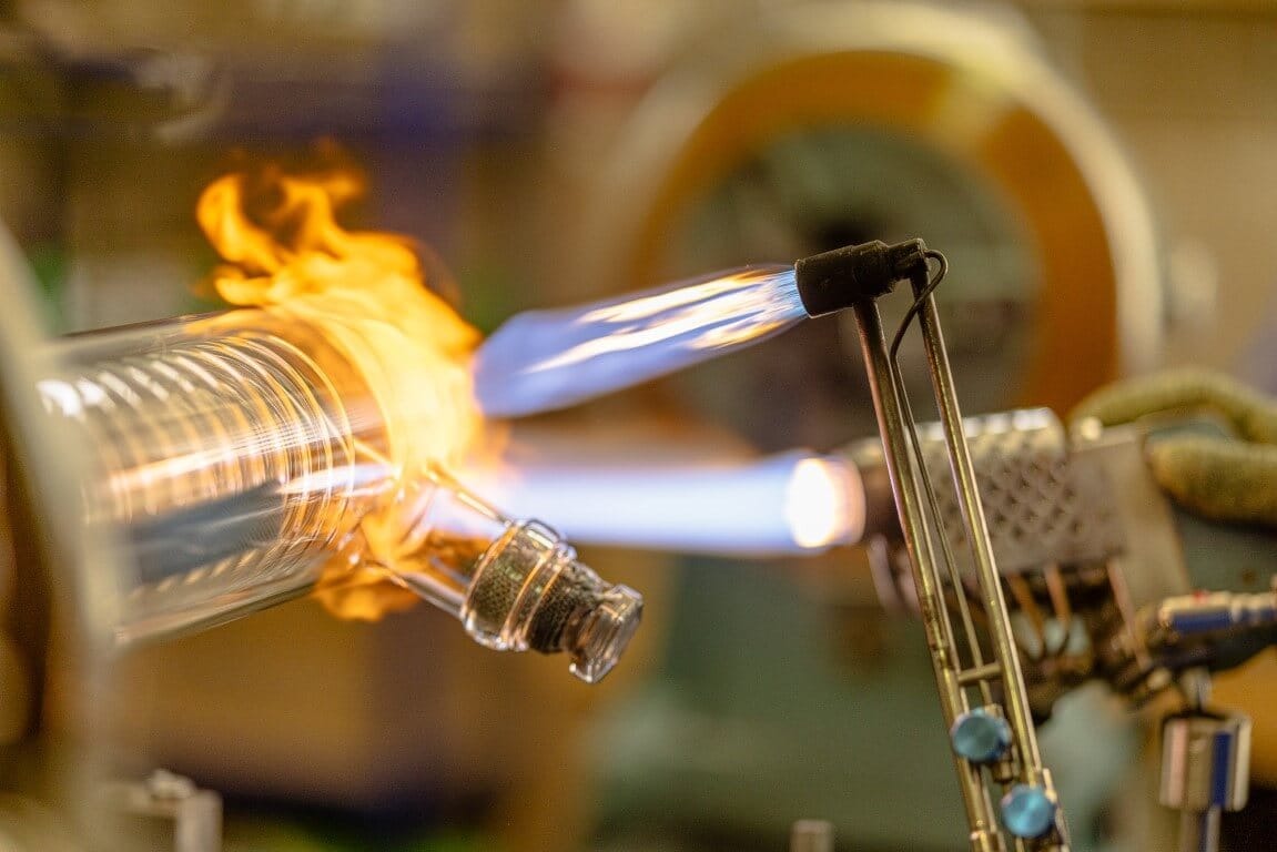 SCHMIZO – Präzisionsfertigung Glas